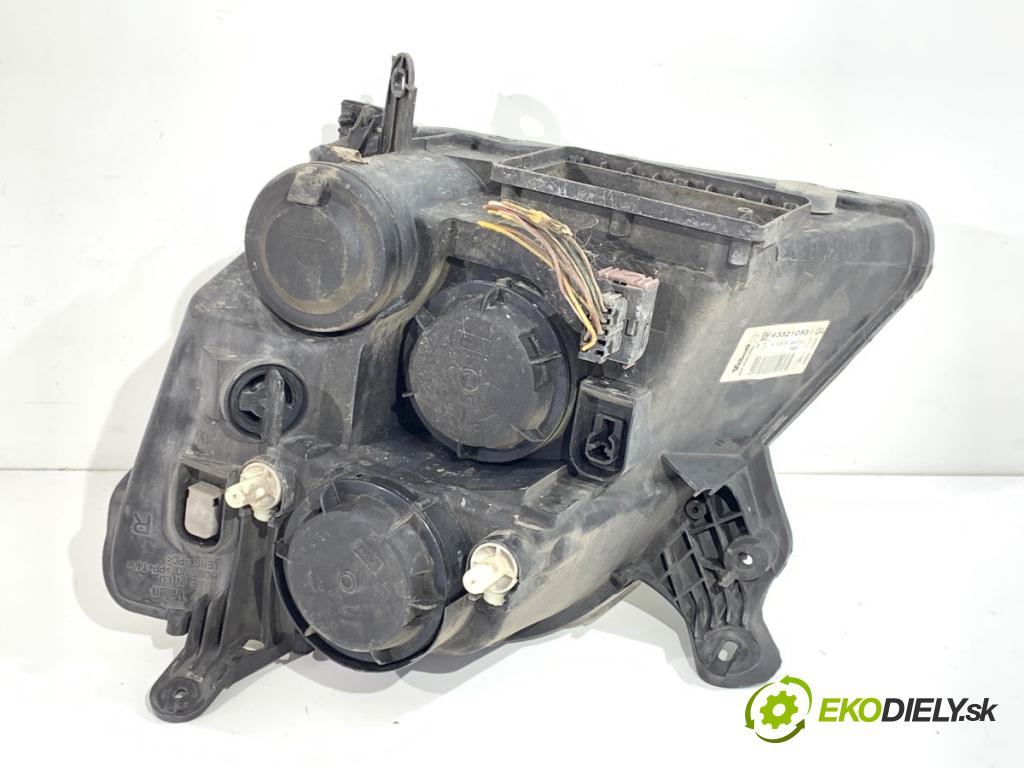 OPEL MERIVA A nadwozie wielkoprzestrzenne (MPV) 2005 74 kW 1.6 16V (E75) 1598 světlomet pravý přední část 93321053