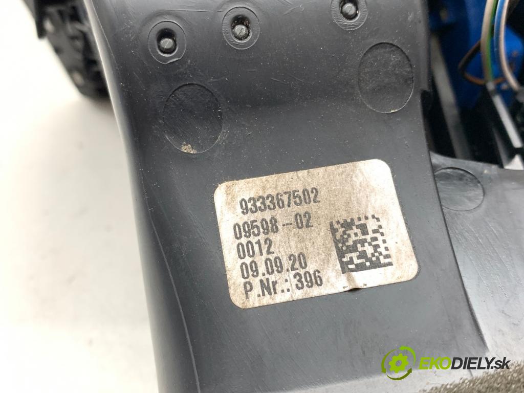 BMW F36 coupe 2020 135 kW 420 i xDrive 1998 mří topení zadní část 9333675