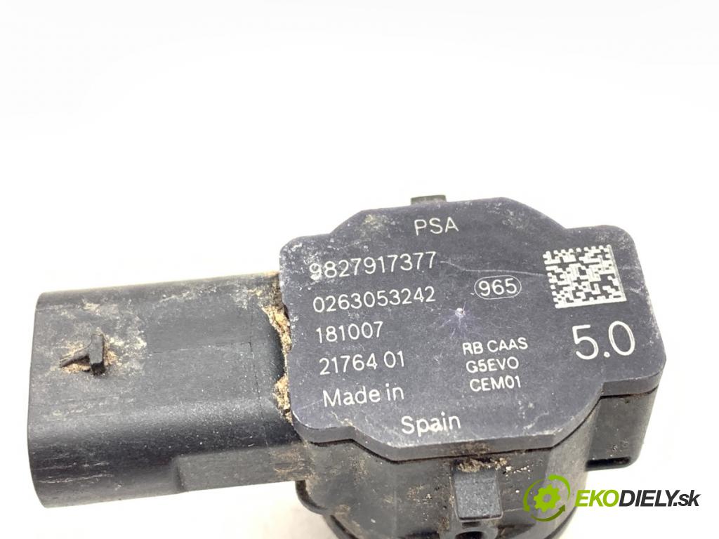 PEUGEOT 3008 SUV 2020 96 kW 1.2 THP/ PureTech 130 1199 snímač PDC 9827917377