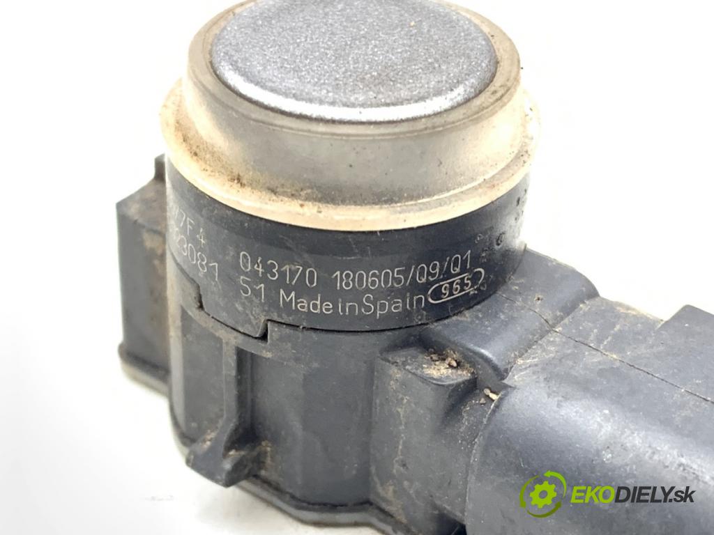 PEUGEOT 3008 SUV 2020 96 kW 1.2 THP/ PureTech 130 1199 snímač PDC 9800210677F4
