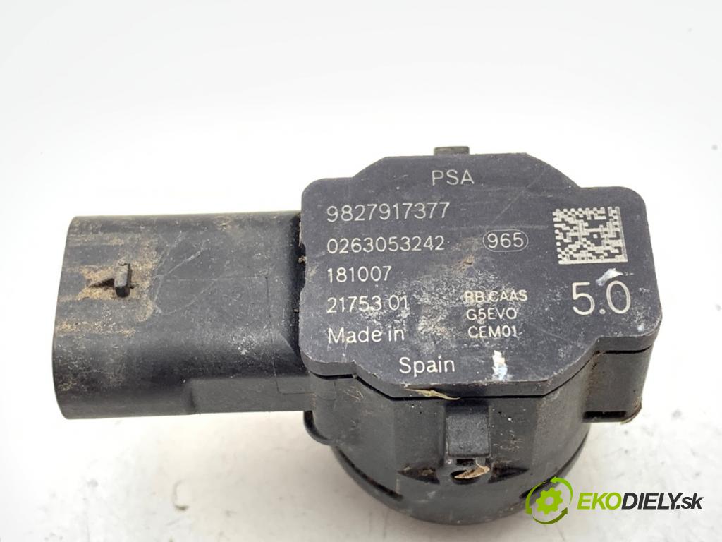 PEUGEOT 3008 SUV 2020 96 kW 1.2 THP/ PureTech 130 1199 snímač PDC 9827917377