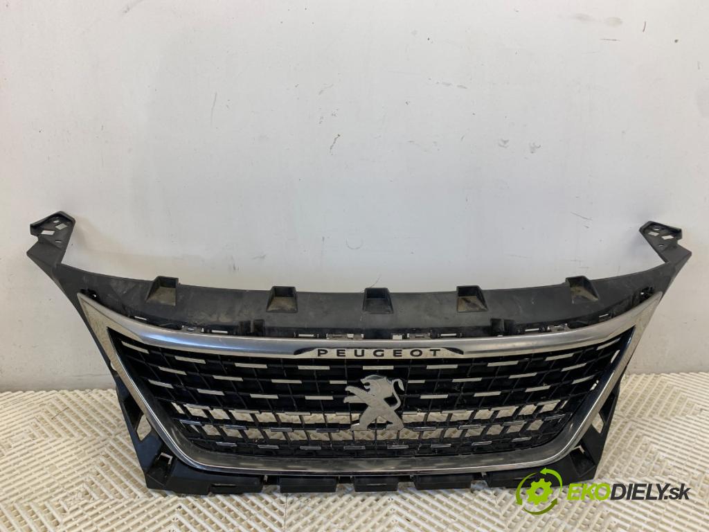 PEUGEOT 3008 SUV 2020 96 kW 1.2 THP/ PureTech 130 1199 mřížka maska  (Přední mřížka (maska chladiče))