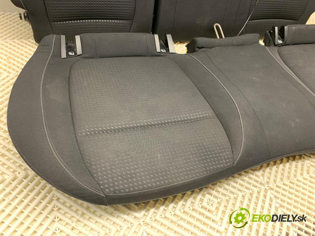 FORD FOCUS IV liftback 2019 92 kW 1.0 EcoBoost 999 sedadla sedačky sedadlo boční