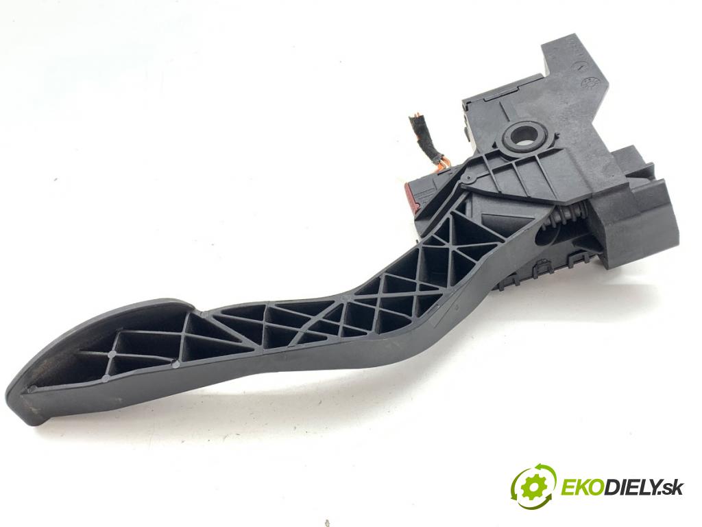 IVECO DAILY VI Platforma / podwozie 2017 115 kW 33S16, 35S16, 35C16, 40C16, 50C16 2287 Potenciometer plynu 5801333490 (Potenciometer plynového pedálu)