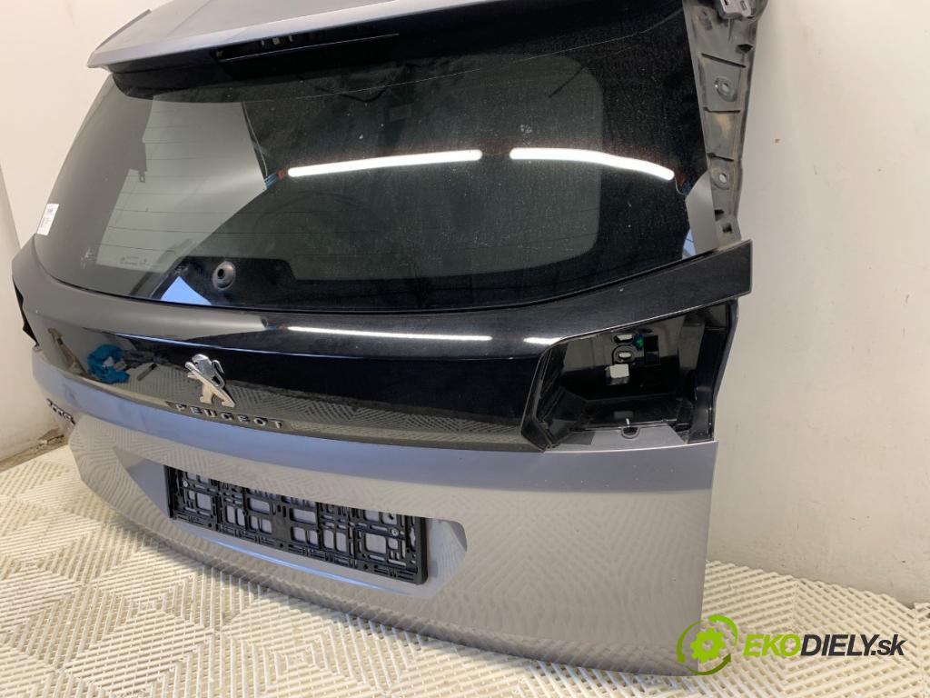 PEUGEOT 3008 SUV 2020 96 kW 1.2 THP/ PureTech 130 1199 kapota zad