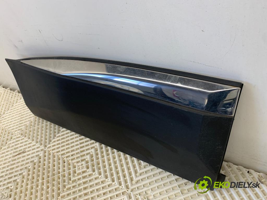 PEUGEOT 3008 SUV 2020 96 kW 1.2 THP/ PureTech 130 1199 lišta dveře pravý zadní část 9811403377
