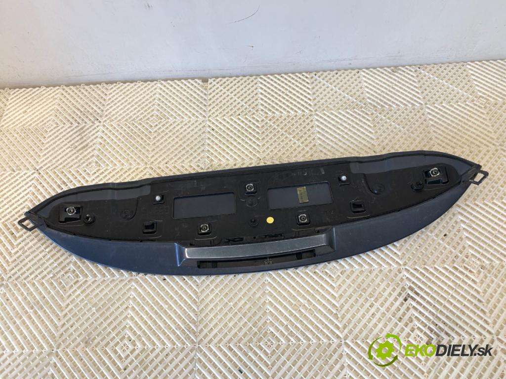 RENAULT CLIO IV liftback 2018 54 kW 1.2 16V 1149 Spoiler zadní část 960307284R