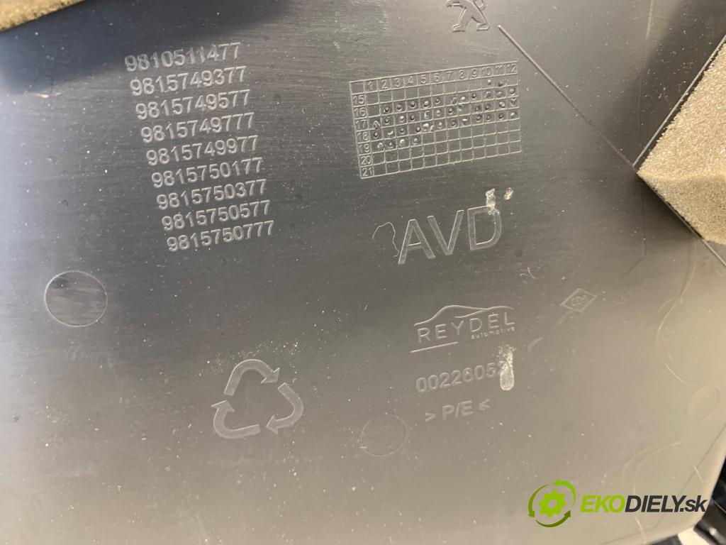 PEUGEOT 3008 SUV 2020 96 kW 1.2 THP/ PureTech 130 1199 čalúnenie Dvere pravy predný