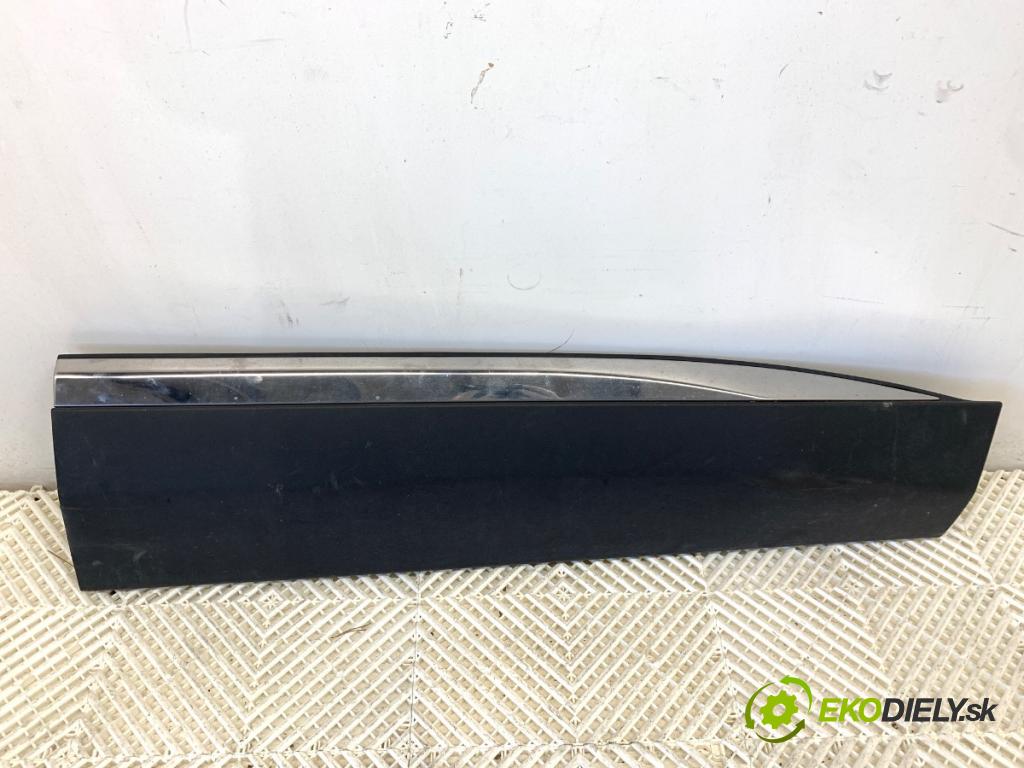 PEUGEOT 3008 SUV 2020 96 kW 1.2 THP/ PureTech 130 1199 lišta dveře pravý přední část 9811404077