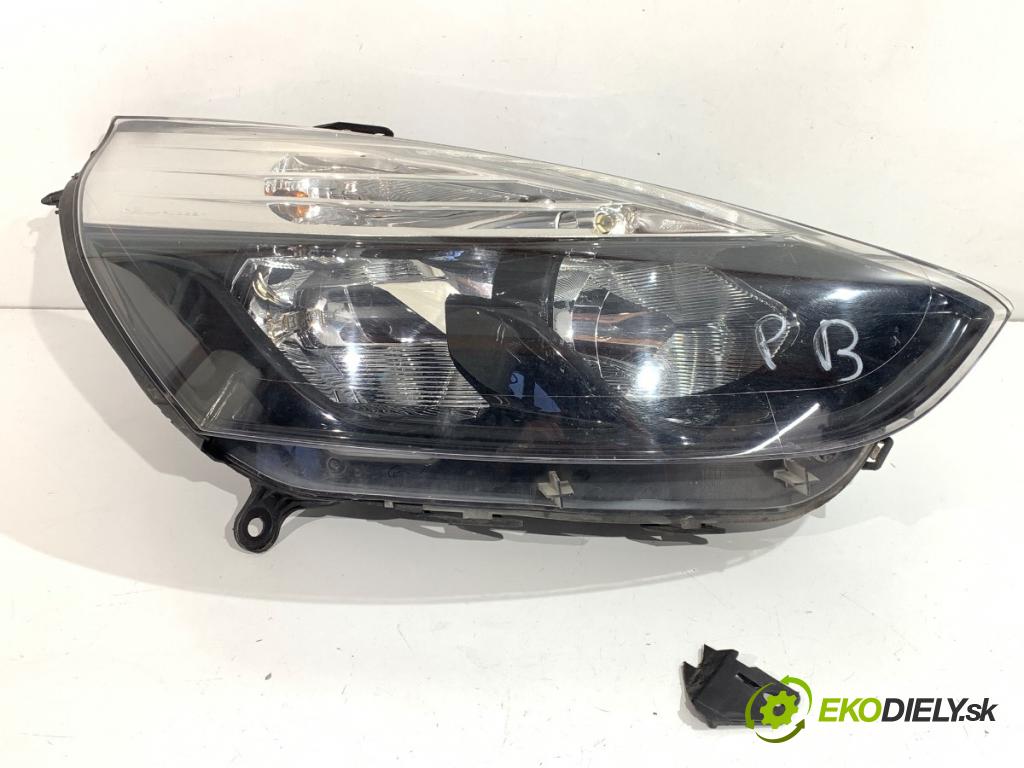 RENAULT CLIO IV liftback 2015 66 kW 1.5 dCi 90 1461 světlomet pravý přední část 260106961R