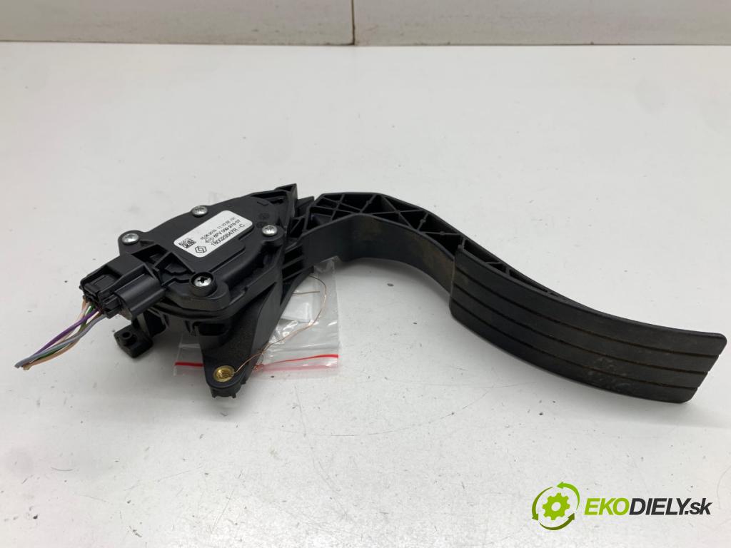 RENAULT CLIO IV liftback 2015 66 kW 1.5 dCi 90 1461 Potenciometer plynu 180029347R (Potenciometer plynového pedálu)