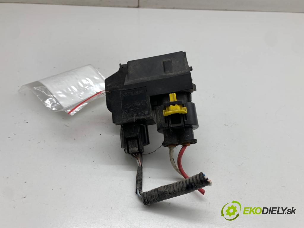 RENAULT CLIO IV liftback 2015 66 kW 1.5 dCi 90 1461 modul ventilátoru 255509263R