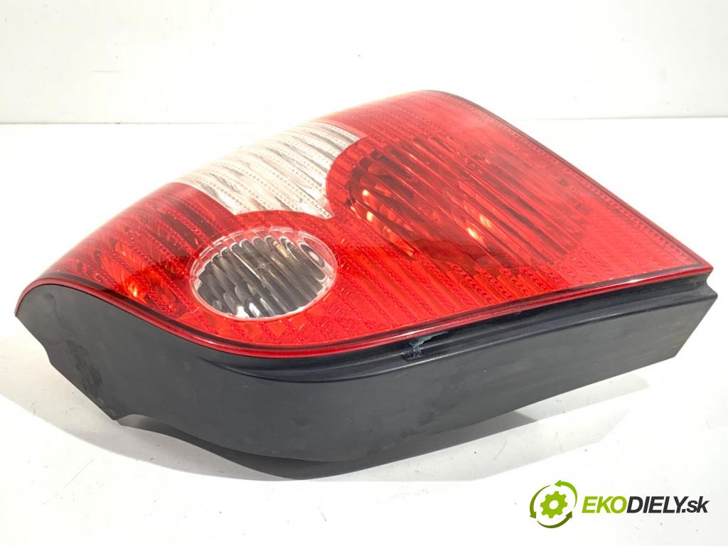 VW POLO IV 9N liftback 2003 40 kW 1.2 1198 Svetlo pravy zad 6Q6945096B