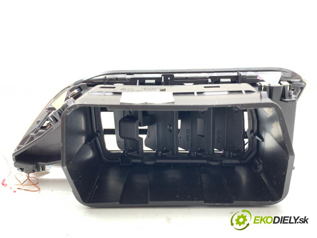 PEUGEOT 3008 SUV 2020 96 kW 1.2 THP/ PureTech 130 1199 mří topení levý přední část 9810143080