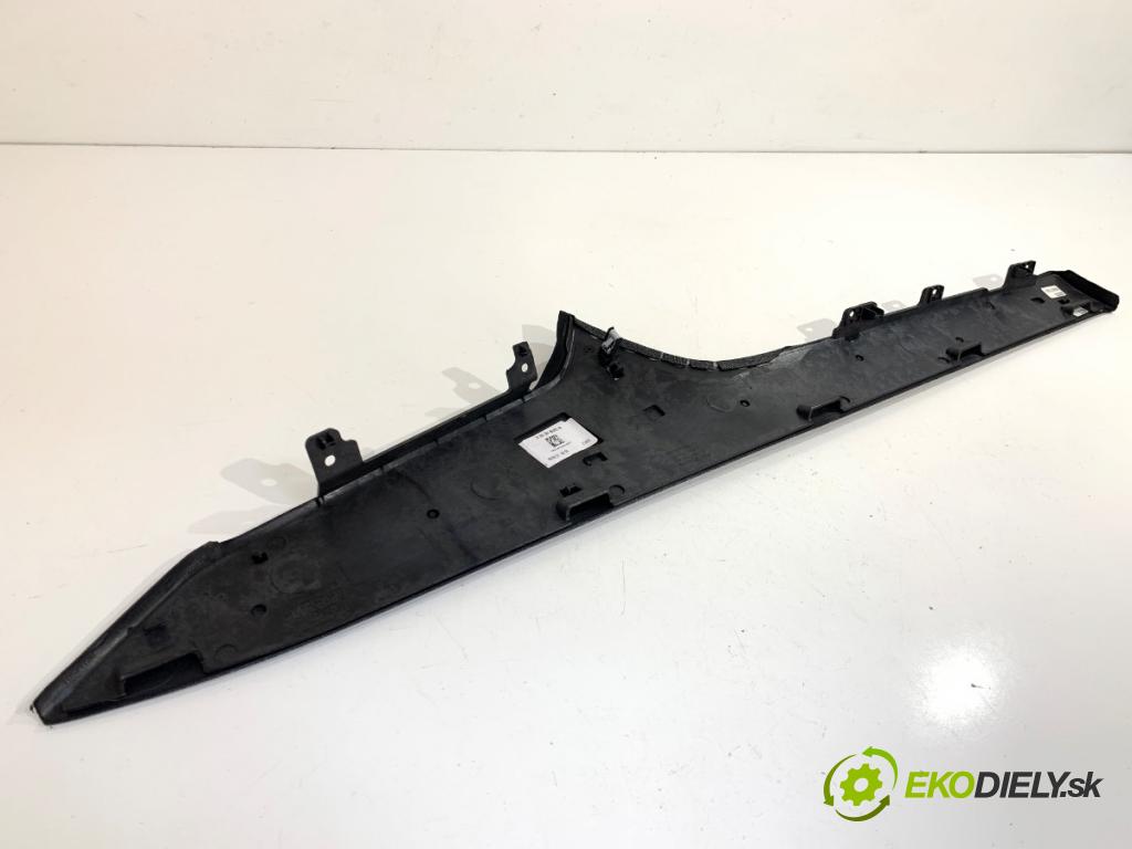 PEUGEOT 3008 SUV 2020 96 kW 1.2 THP/ PureTech 130 1199 lišta kryt 9827015977 (Lišta)