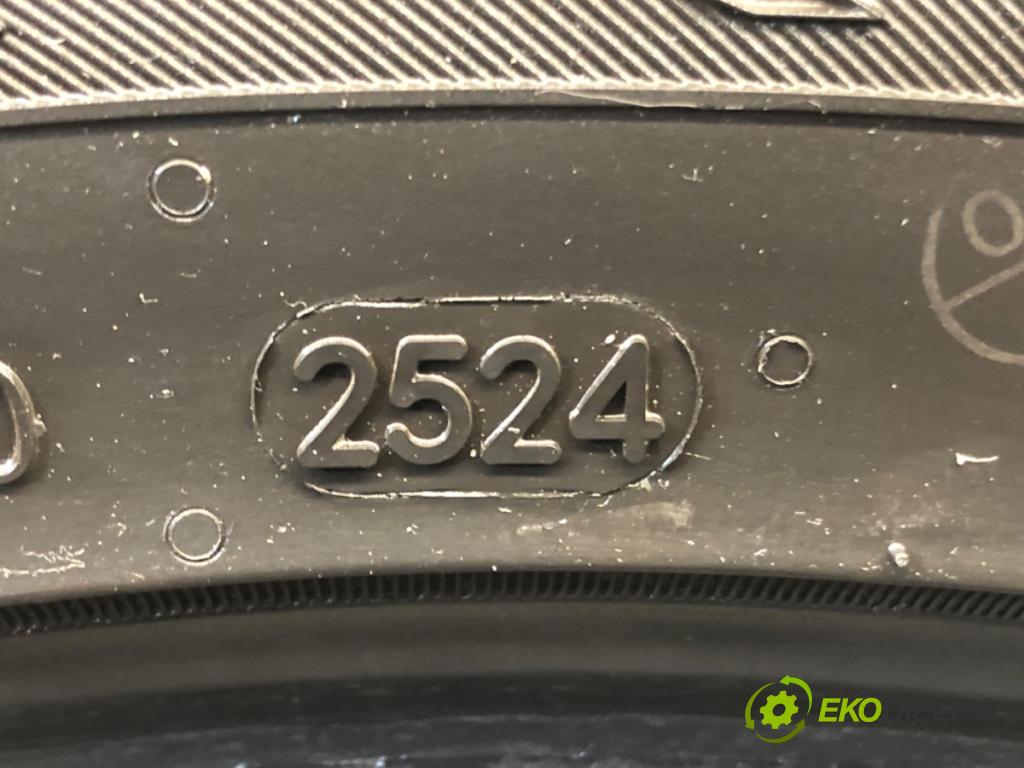 --- --- PNEUMATIKY: PARA: VÍCENÁ SEZÓNA: 225/55 R17