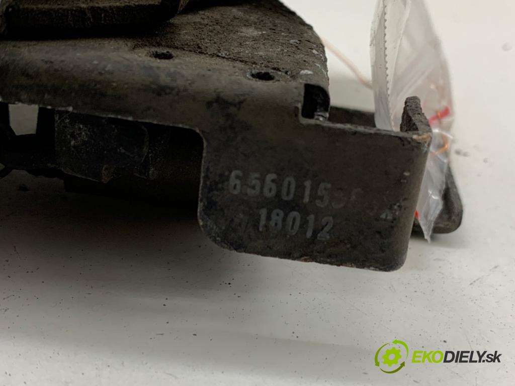 RENAULT CLIO IV liftback 2018 54 kW 1.2 16V 1149 zámok kapoty predný