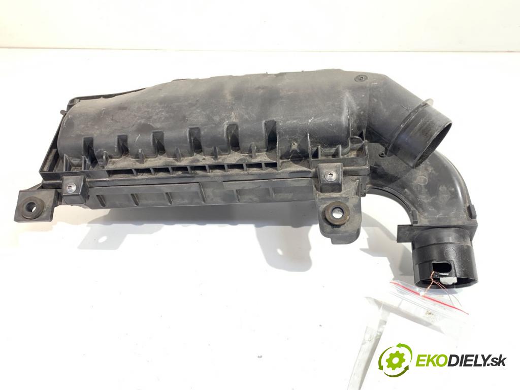 PEUGEOT 3008 SUV 2020 96 kW 1.2 THP/ PureTech 130 1199 obal filtra vzduchu 9812735680 (Kryt vzduchového filtru)