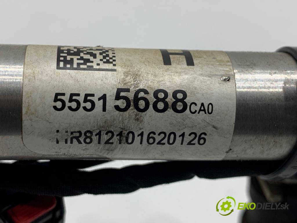 OPEL ASTRA K Kombi 2021 107 kW 1.2 Turbo (35) 1199 lišta vstřikovací VSTŘIKOVAČE: 55515688