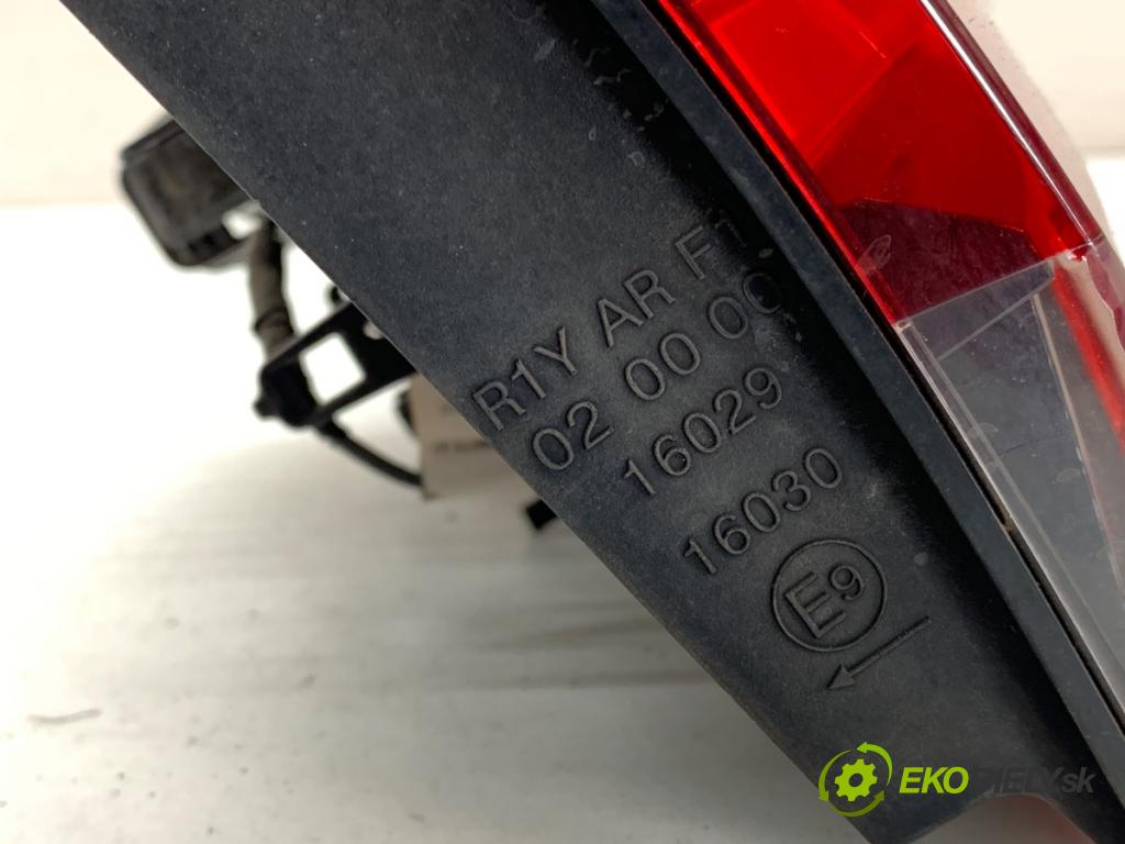 OPEL ASTRA K Kombi 2017 110 kW 1.4 Turbo (35) 1399 Svetlo ľavy zad UVNITŘ: 39077382