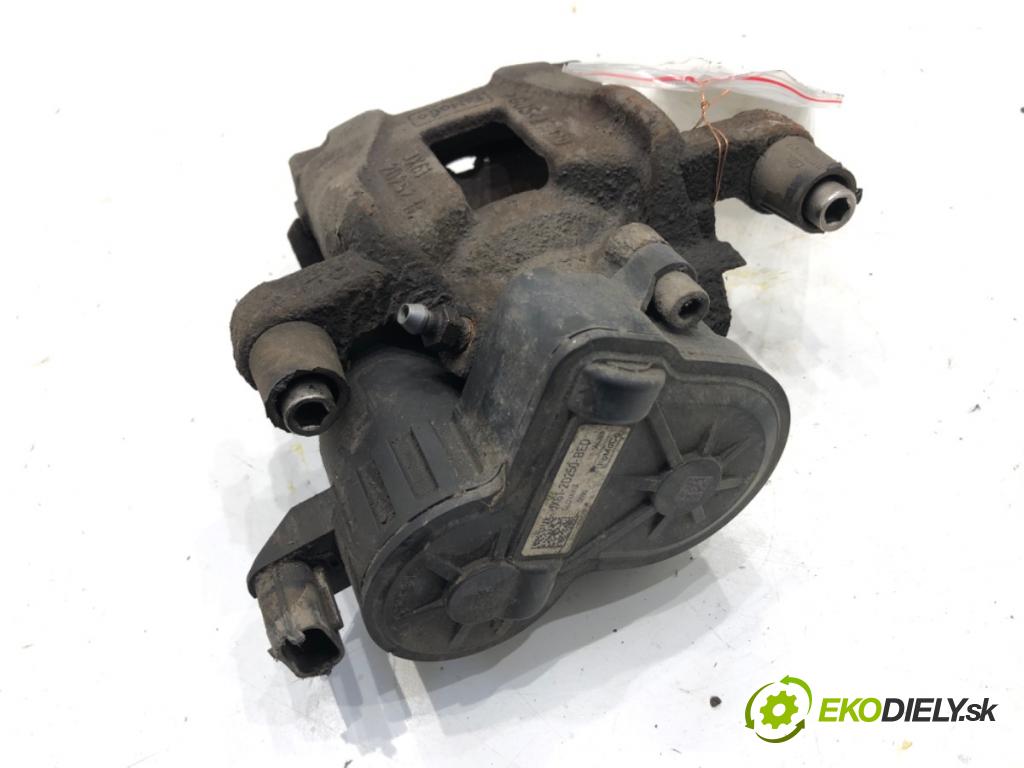 FORD FOCUS IV liftback 2019 92 kW 1.0 EcoBoost 999 brzdič třmen pravý zadní část