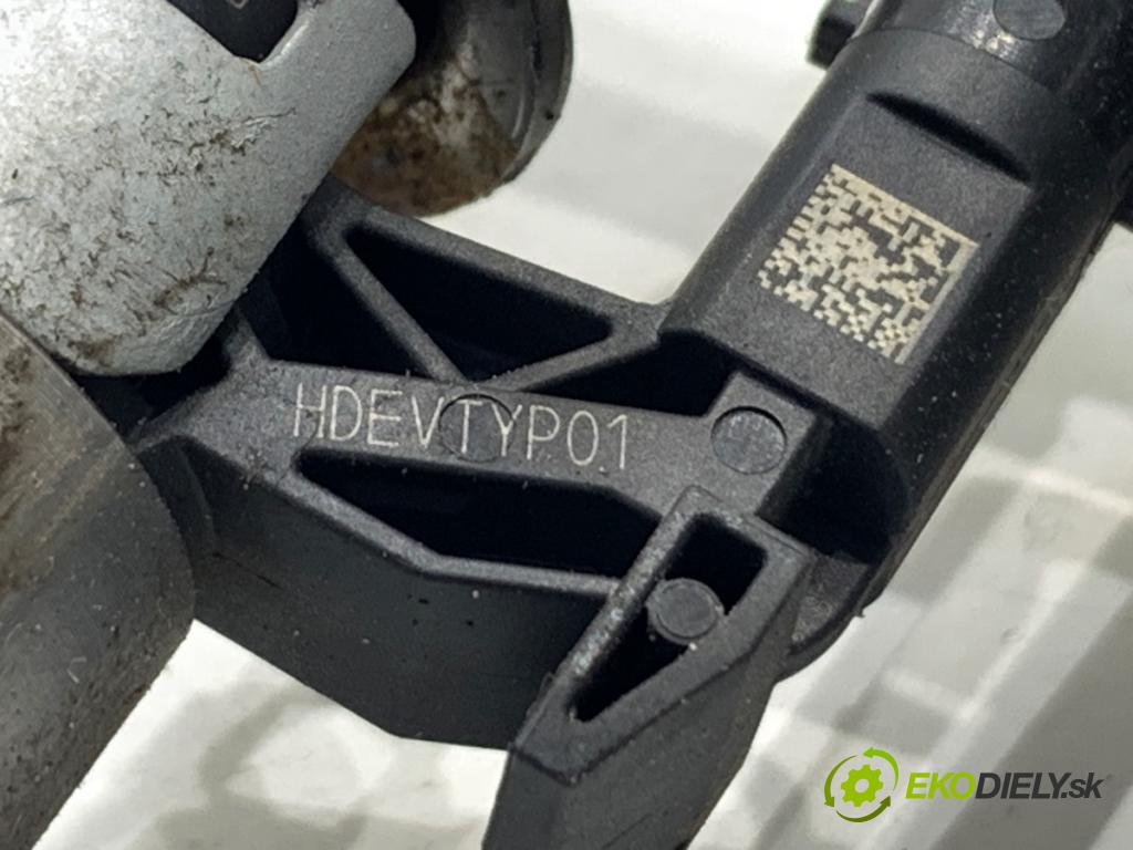 VW TIGUAN SUV 2016 110 kW 1.4 TSI 1395 lišta vstřikovací trysky: 0261500477
