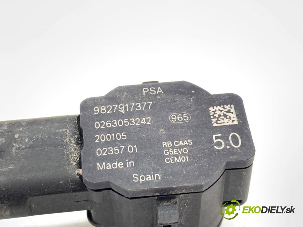 PEUGEOT 3008 SUV 2020 96 kW 1.2 THP/ PureTech 130 1199 snímač PDC 9827917377