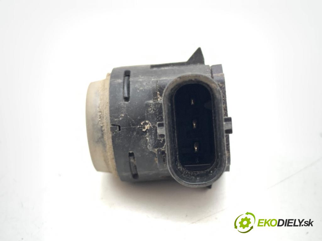 PEUGEOT 3008 SUV 2020 96 kW 1.2 THP/ PureTech 130 1199 snímač PDC 9827917377