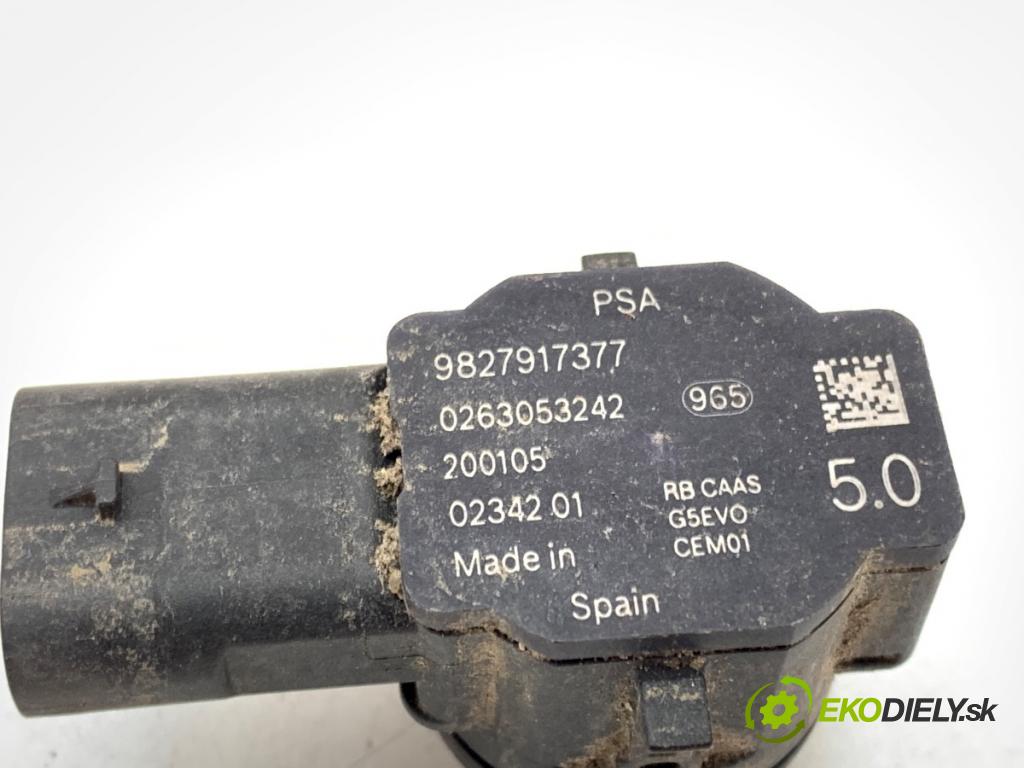PEUGEOT 3008 SUV 2020 96 kW 1.2 THP/ PureTech 130 1199 snímač PDC 9827917377