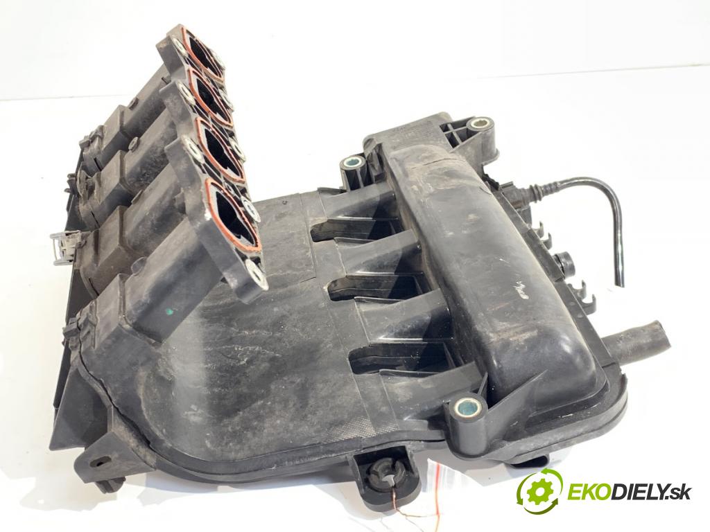 RENAULT CLIO IV liftback 2018 54 kW 1.2 16V 1149 Potrubie sacie, sanie 8200880099 (Sacie potrubie)
