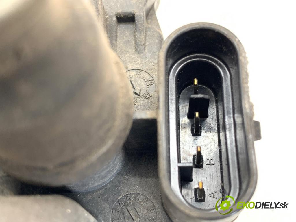 RENAULT CLIO IV liftback 2018 54 kW 1.2 16V 1149 Cievka zapaľovacia H8200734204 (Zapaľovacia cievka)