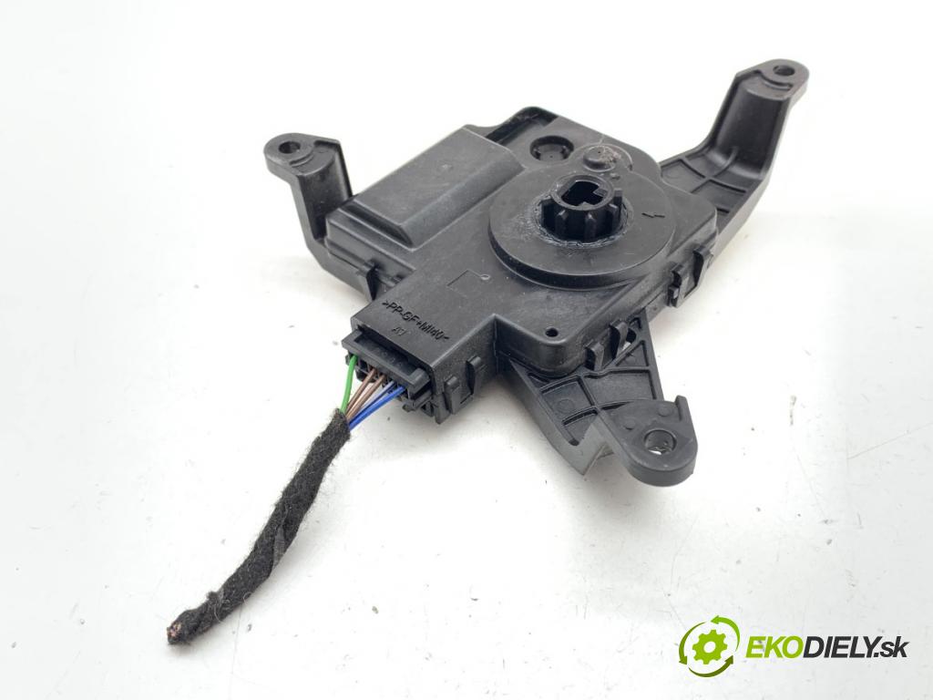 FORD FOCUS IV liftback 2019 92 kW 1.0 EcoBoost 999 Motor kúrenia AA113800-4790