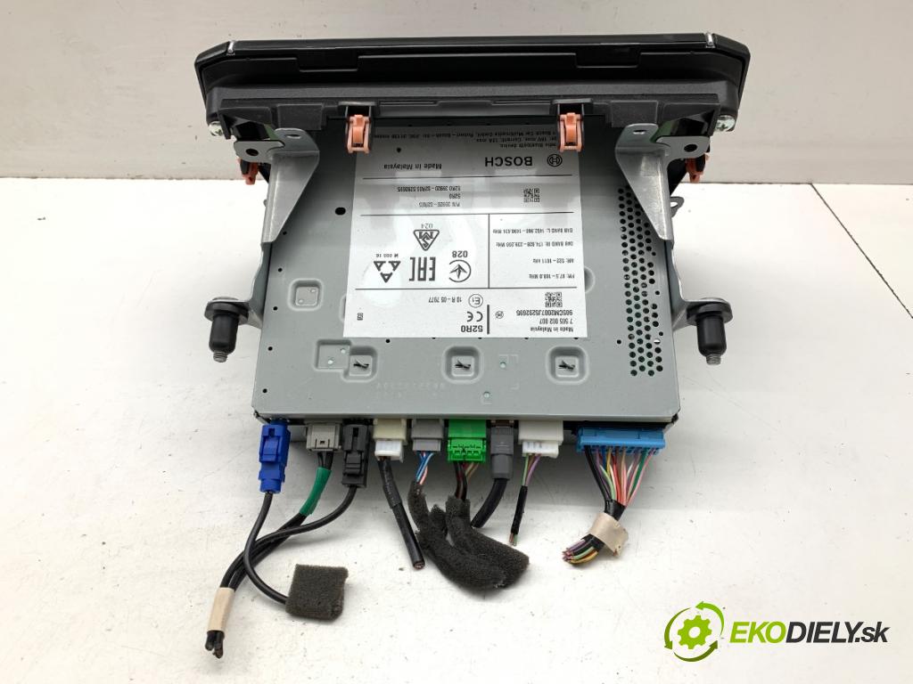 SUZUKI SWIFT V liftback 2019 66 kW 1.2 (A2L412) 1242 RADIO Displej 39920-52R05