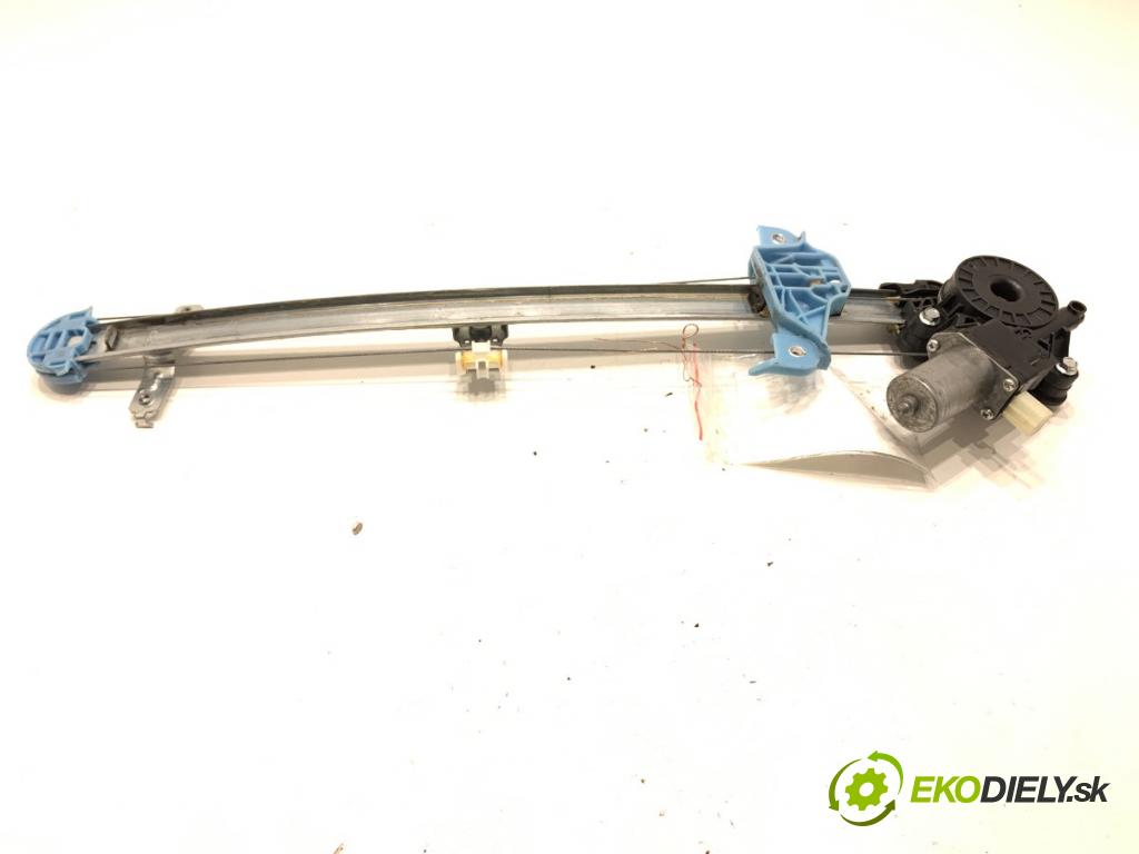 SUZUKI SWIFT V liftback 2019 66 kW 1.2 (A2L412) 1242 mechanismus okna pravý přední část 83460-52R00
