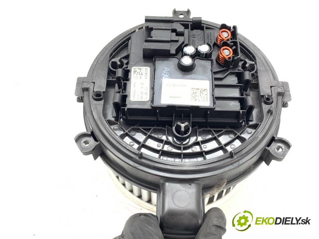 OPEL ASTRA K Kombi 2017 110 kW 1.4 Turbo (35) 1399 ventilátor kúrenia F011500116