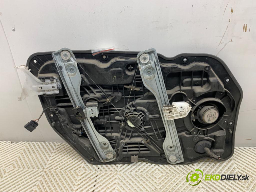 KIA CEED Kombi 2015 94 kW 1.6 CRDi 128 1582 Mechanizmus okna pravy predný 82480-A2310