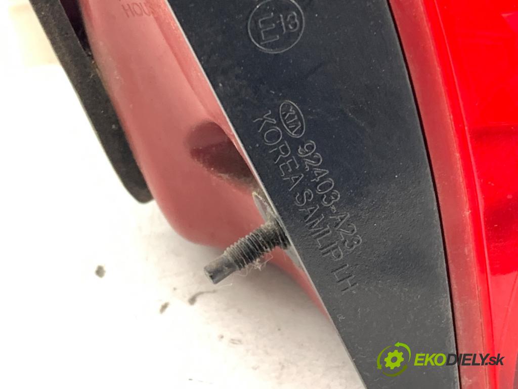 KIA CEED Kombi 2015 94 kW 1.6 CRDi 128 1582 světlo levý zadní část vnitřní 92403-A23