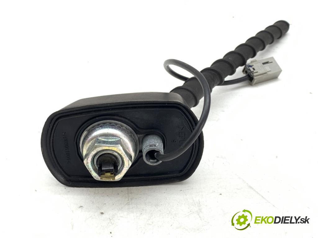 KIA CEED Kombi 2015 94 kW 1.6 CRDi 128 1582 ANTENA