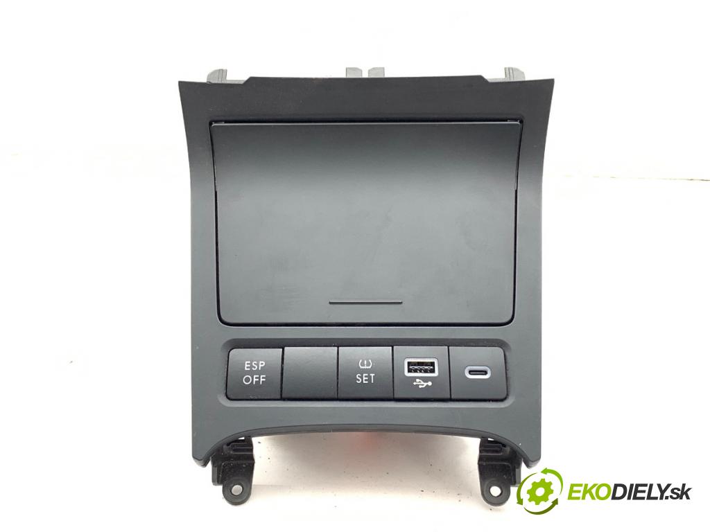 VW EOS kabriolet 2008 103 kW 2.0 TDI 1968 popelník 5K0857961A