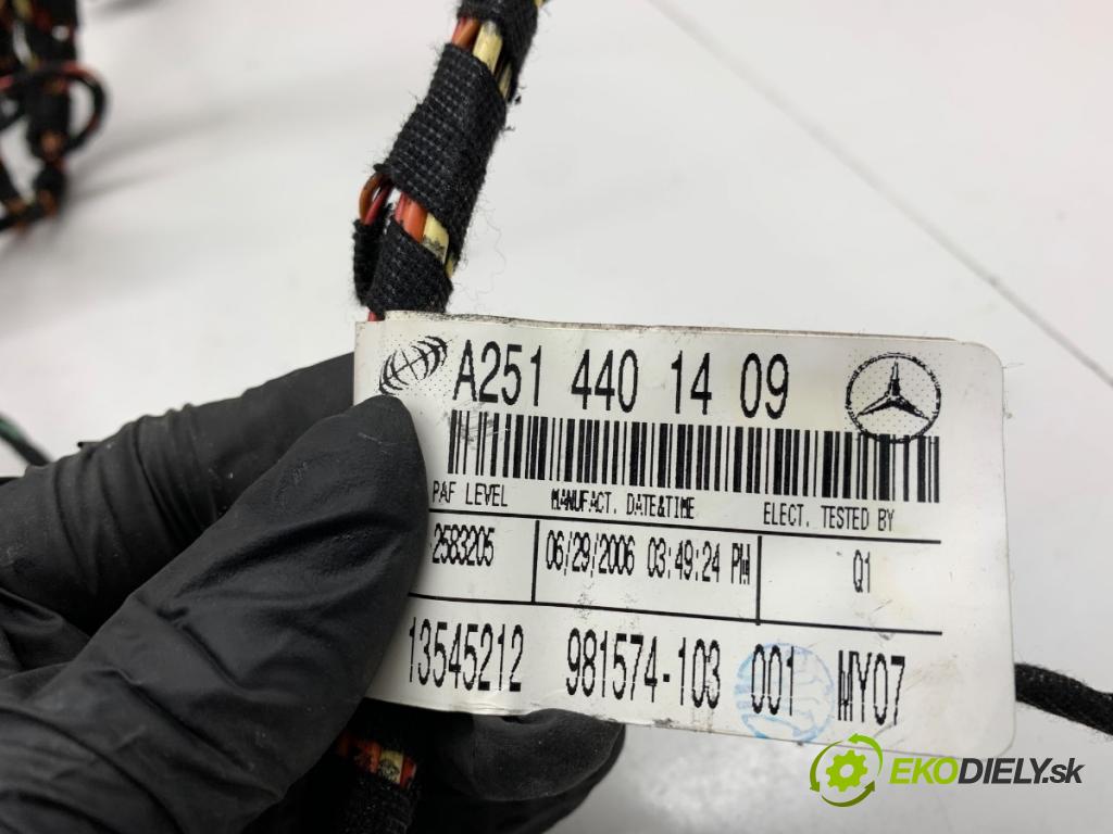 MERCEDES-BENZ X164 SUV 2006 165 kW GL 320 CDI 4-matic (164.822) 2987 Káblovačka Dvere predný pravy A2514401409
