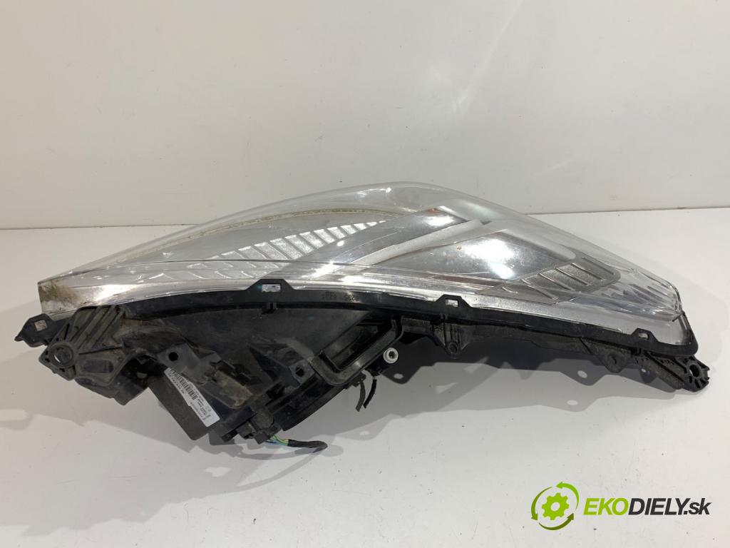 PEUGEOT 508 I sedan 2011 82 kW 1.6 HDi 1560 světlomet pravý přední část 9678393080