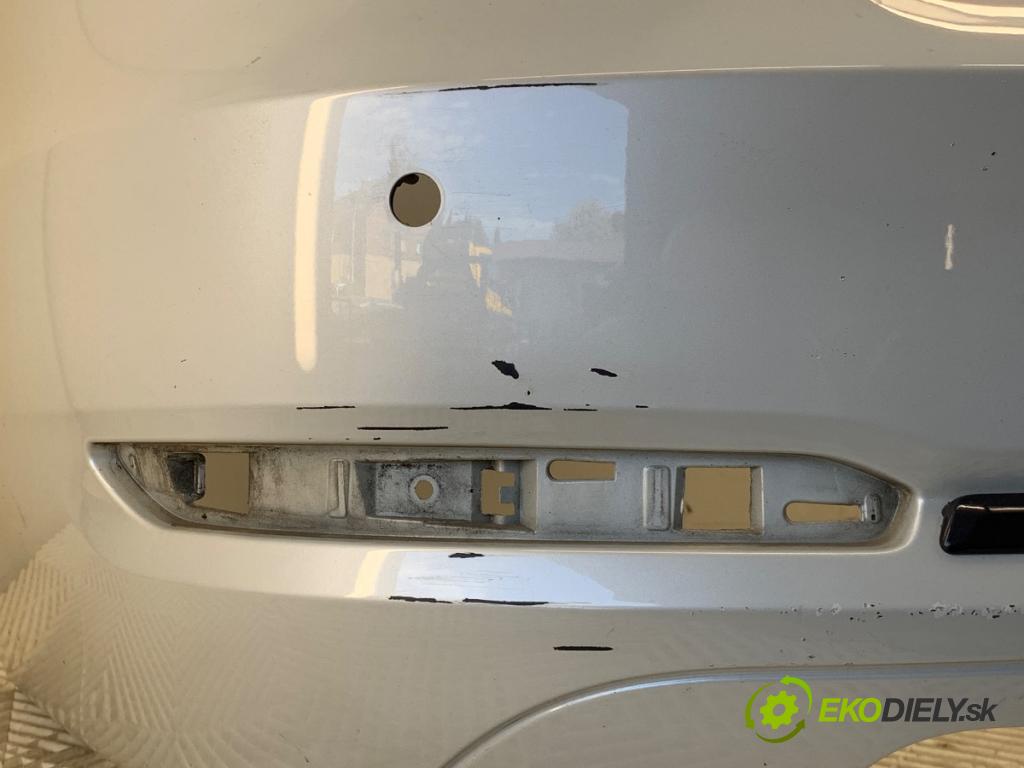 BMW F34 liftback 2016 190 kW 330 d 2993 Nárazník zad