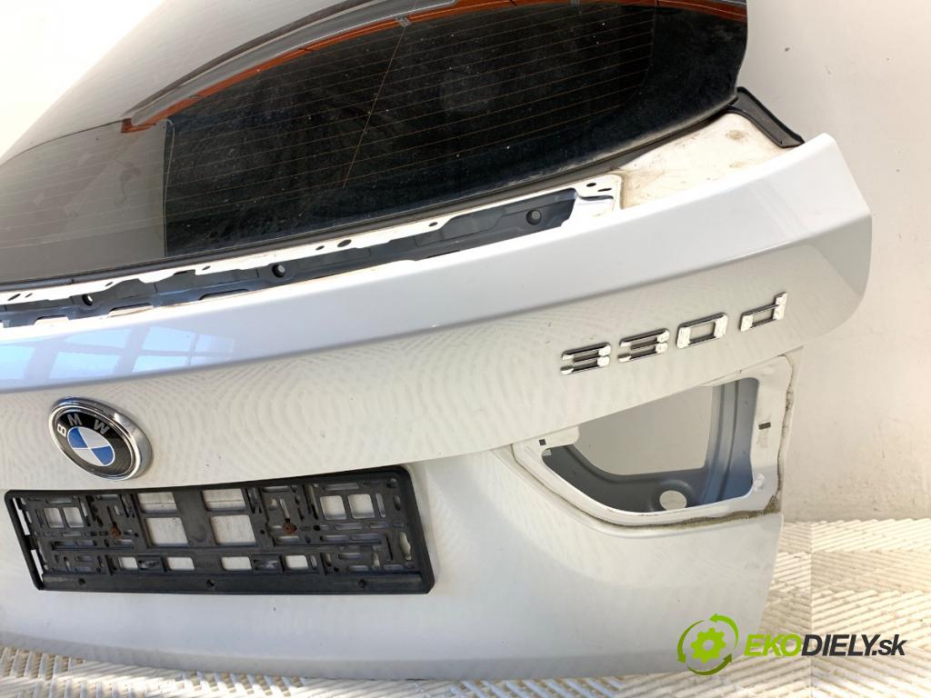 BMW F34 liftback 2016 190 kW 330 d 2993 kapota zad