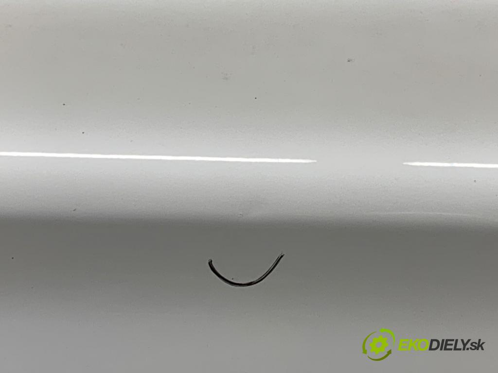 BMW F34 liftback 2016 190 kW 330 d 2993 Dvere ľavy zad