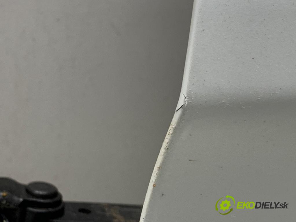 BMW F34 liftback 2016 190 kW 330 d 2993 Dvere ľavy predný