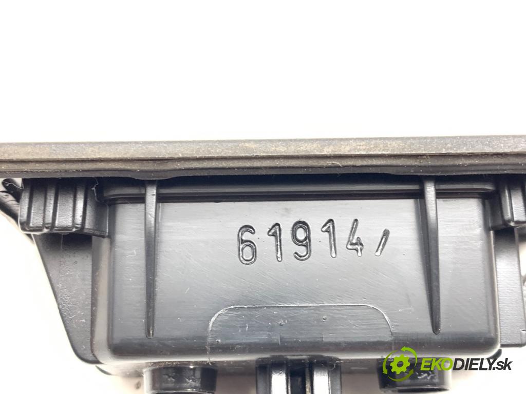 AUDI A6 C7 sedan 2014 180 kW 3.0 TDI quattro 2967 svetielka,osvetlenie osvetlenia SPŽ 4C0943021