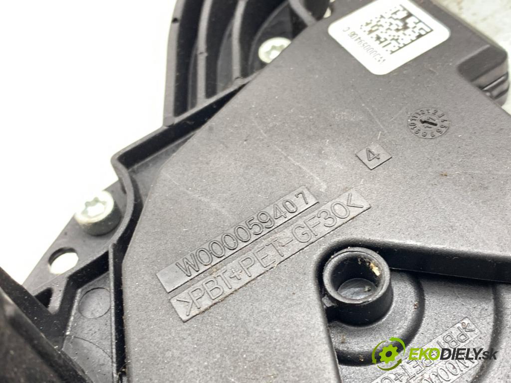 HYUNDAI i20 II liftback 2018 62 kW 1.2 1248 motor stěračů zadní část 98700-C8000