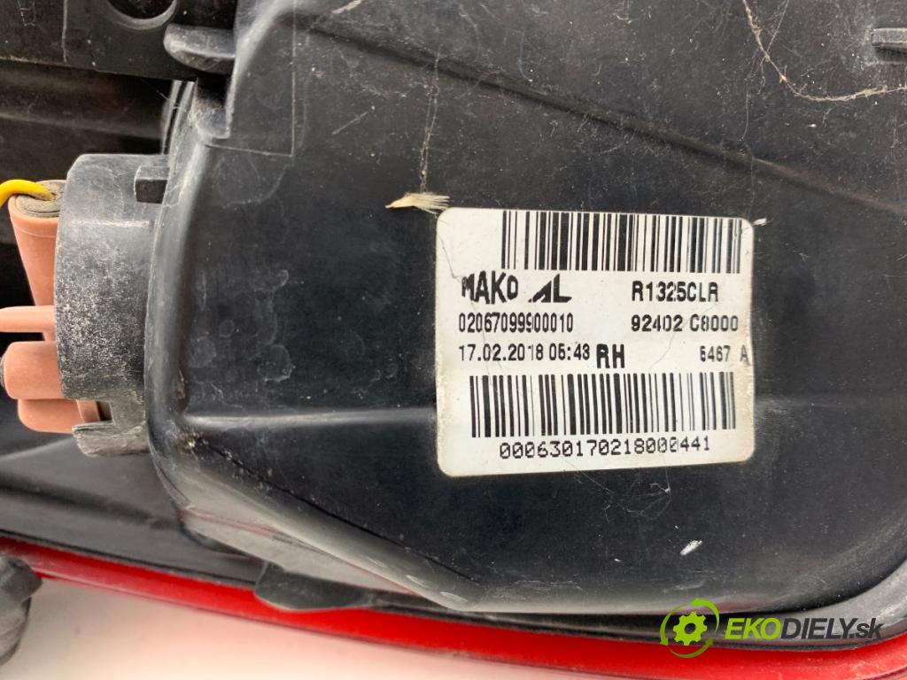 HYUNDAI i20 II liftback 2018 62 kW 1.2 1248 světlo pravý zadní část 92402C8000