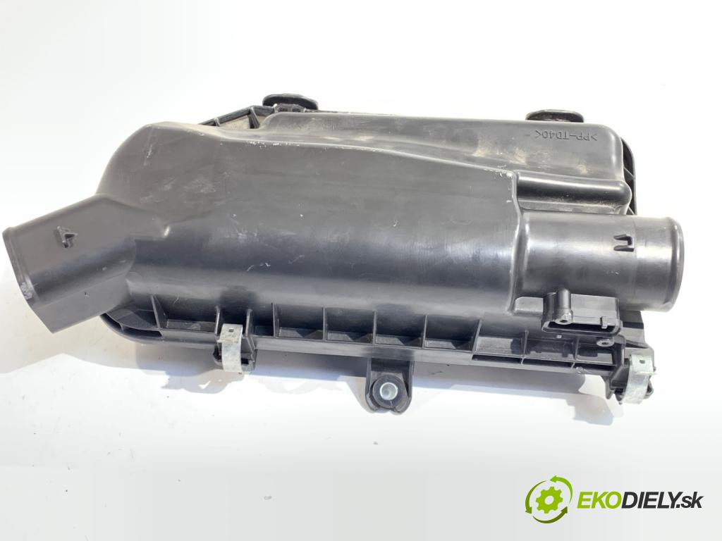 SUZUKI SWIFT V liftback 2019 66 kW 1.2 (A2L412) 1242 Obal filtra vzduchu 13700-81PA1 (Obal vzduchového filtra)