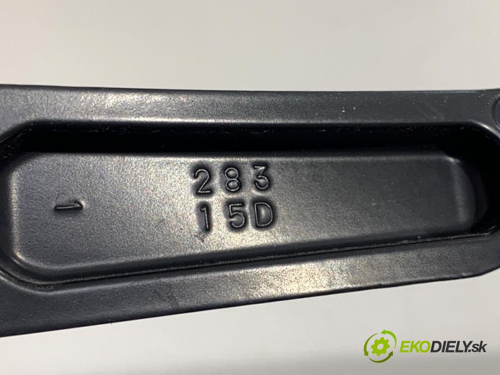 SUZUKI SWIFT V liftback 2019 66 kW 1.2 (A2L412) 1242 Rameno stierače predný